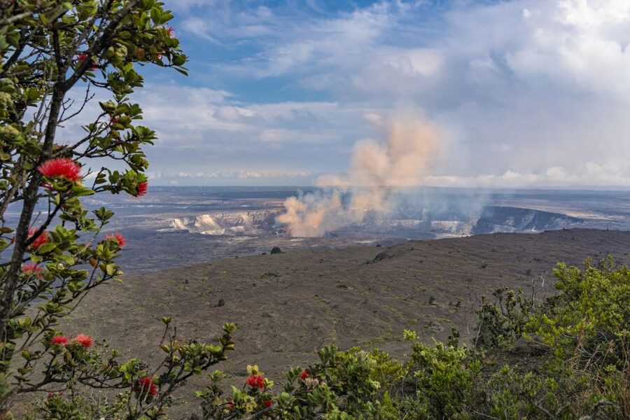 Kilauea: Volcanoes National Park Guided Hike - Guide-led geology, plants, and Hawaiian stories