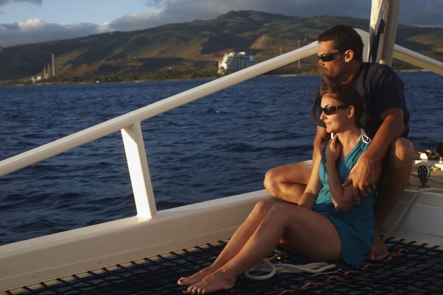Kona Tradewind Catamaran Sail with Cocktails - Watching for dolphins, turtles, whales, and flying fish