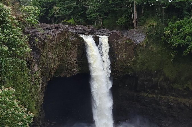 Majestic Waterfall Tour - The guides are a major part of the value