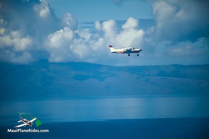 Maui Circle Island-PRIVATE-Air Tour for 2-5: Waterfalls & Lava! - Starting in Kahului with Maui Plane Rides