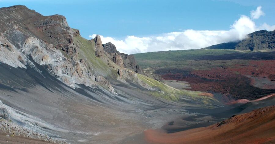 Maui: Guided Hike of Haleakala Crater with Lunch - Key points at a glance