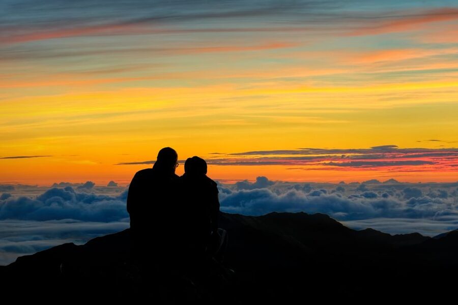 Maui: Haleakala National Park Sunrise Tour - Waiting at the 10,023-foot summit