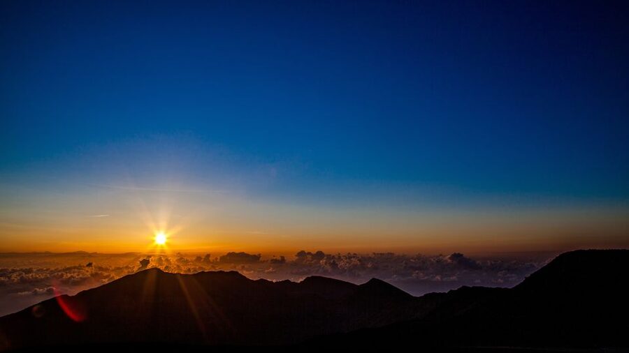 Maui: Haleakala National Park Sunrise Tour - The overnight start and ride up the mountain