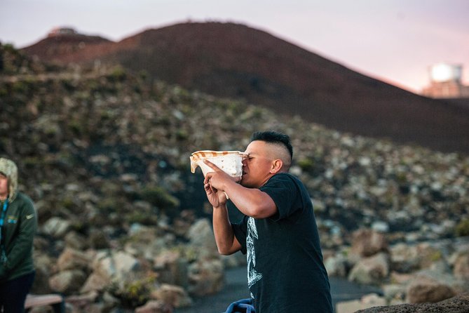 Maui: Haleakala Sunrise Spectacular with Local Breakfast - Haleakala Crater and the 9,740-foot viewing area