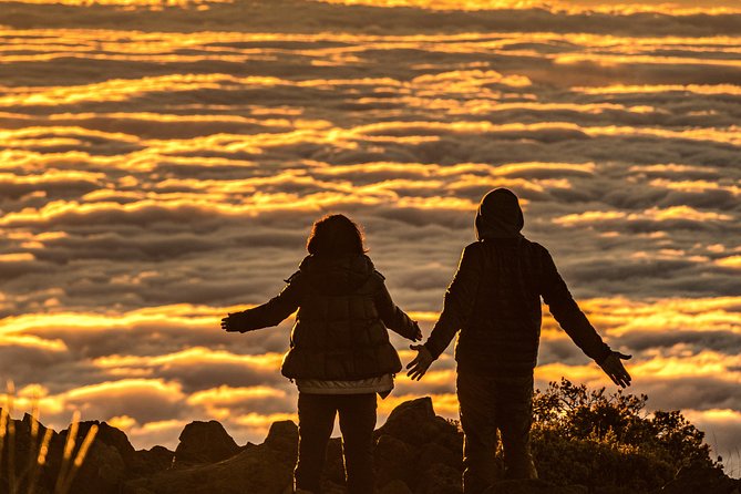 Maui: Majestic Haleakala Sunrise Tour with Pick-up - Sunrise above Haleakala Crater