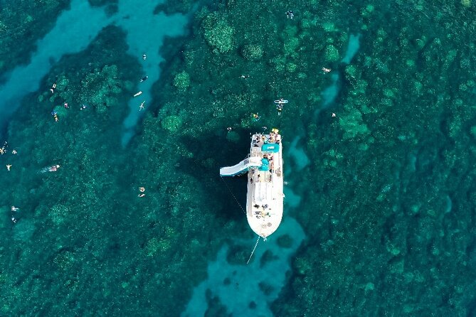 Maui: Molokini & Turtle Town Snorkel & Waterslide Adventure - Food, drinks, toilets, and comfort