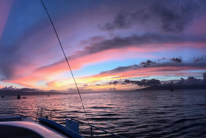 Maui Premium Sunset Dinner Cruise from Ka’anapali Beach - Sunset views and live music on selected nights
