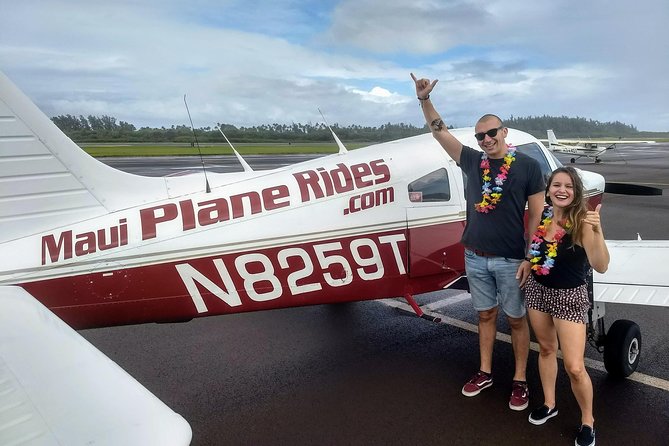 Maui -PRIVATE- Air Tour: 5 Islands: (2-5 people): SEE Even MORE! - Makena’s beaches and lava fields