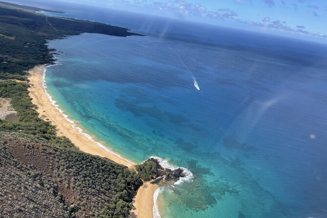 Maui -PRIVATE- Air Tour FUN: 3 Islands: (2-5 people): SEE it ALL! - Crossing to Molokai’s prehistoric eastern coast