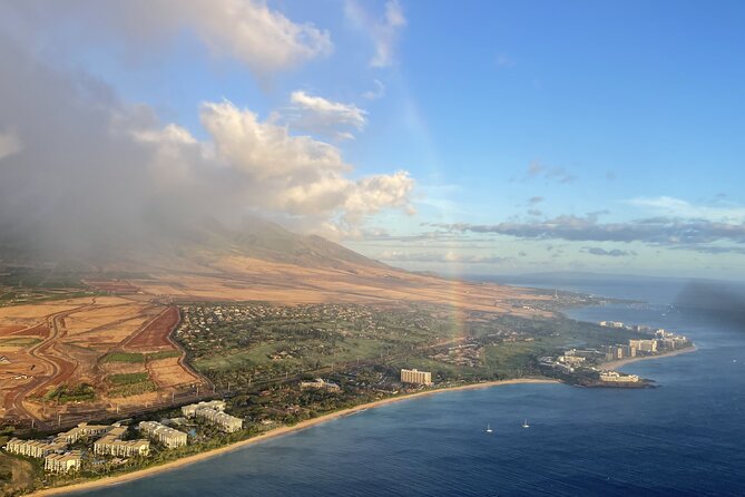 Maui -PRIVATE- Air Tour FUN: 3 Islands: (2-5 people): SEE it ALL! - A private cabin changes the feel of the flight