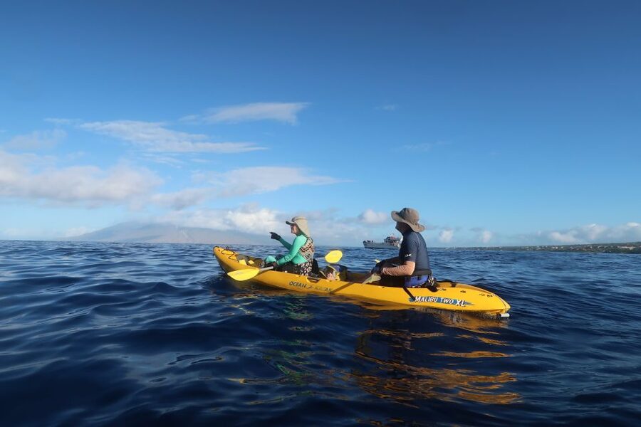 Maui: Turtle Town Kayak and Snorkel Tour - Arriving at Makena Landing Park