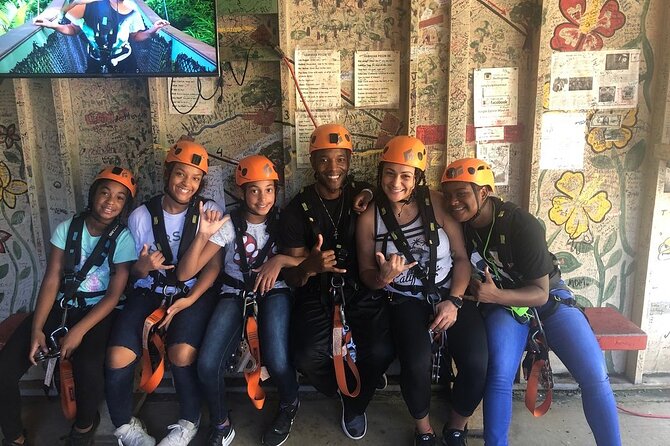 Maui Zipline Eco Adventure: 8 Lines through the Jungle - Water, snacks, and the halfway break