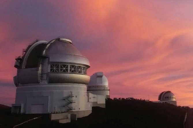 Mauna Kea Arnott's Adventures - Sunset, observatories, and a sacred summit