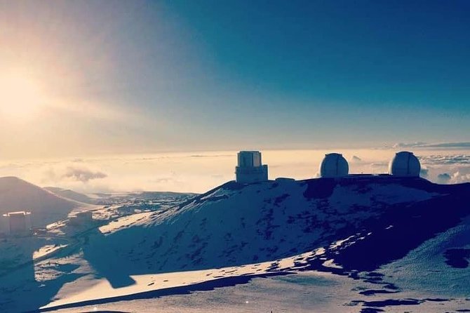 Mauna Kea Arnott's Adventures - Stargazing with a laser pointer