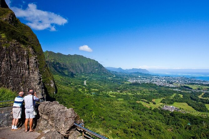 Oahu Circle Island Tour with Waimea Waterfall - Dole Plantation and the limits of a full island day