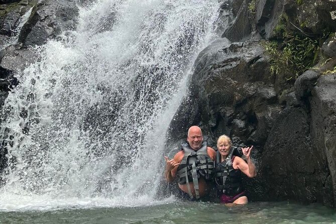 Oahu Circle Island Tour with Waimea Waterfall - Nuʻuanu Pali and the windward side