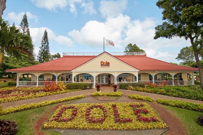 Oahu Circle Island Tour - Byodo-In Temple and the windward coast