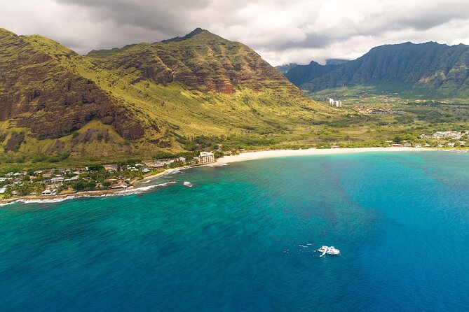 Oahu Dolphin and Snorkel Tour with Waikiki Pickup & Lunch - Who should book this tour?