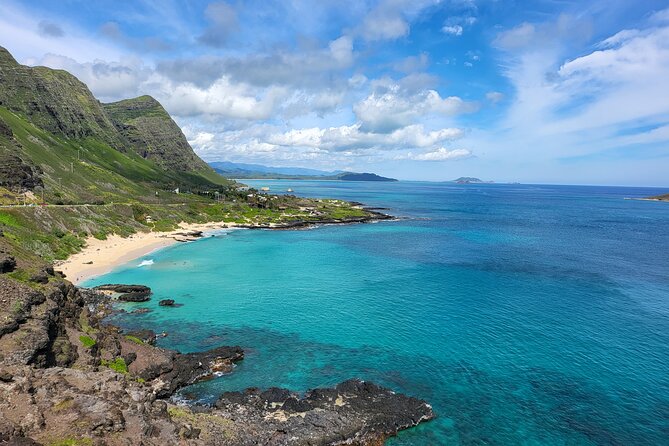 Oahu Fun Circle Island Tour With Pickup - Diamond Head and Eternity Beach: a quick start by the sea