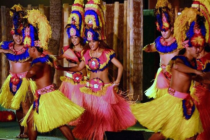 Oahu: Germaine's Luau - The food is familiar, plentiful, and uneven