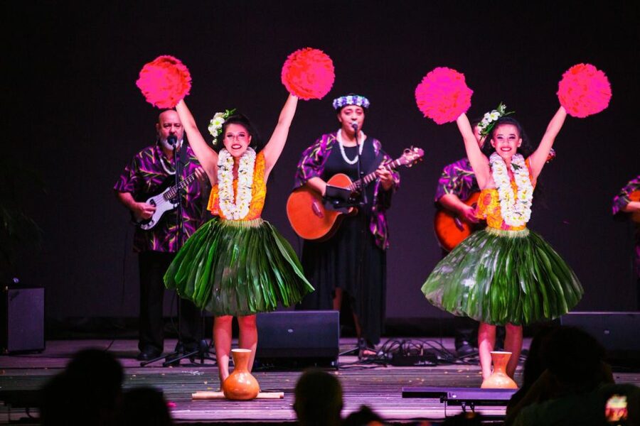 Oahu: Ka Moana Luau Dinner and Show at Aloha Tower - Cultural activities before dinner