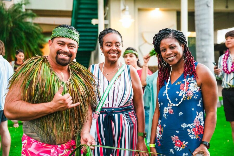 Oahu: Ka Moana Luau Dinner and Show at Aloha Tower - The fire dance finale