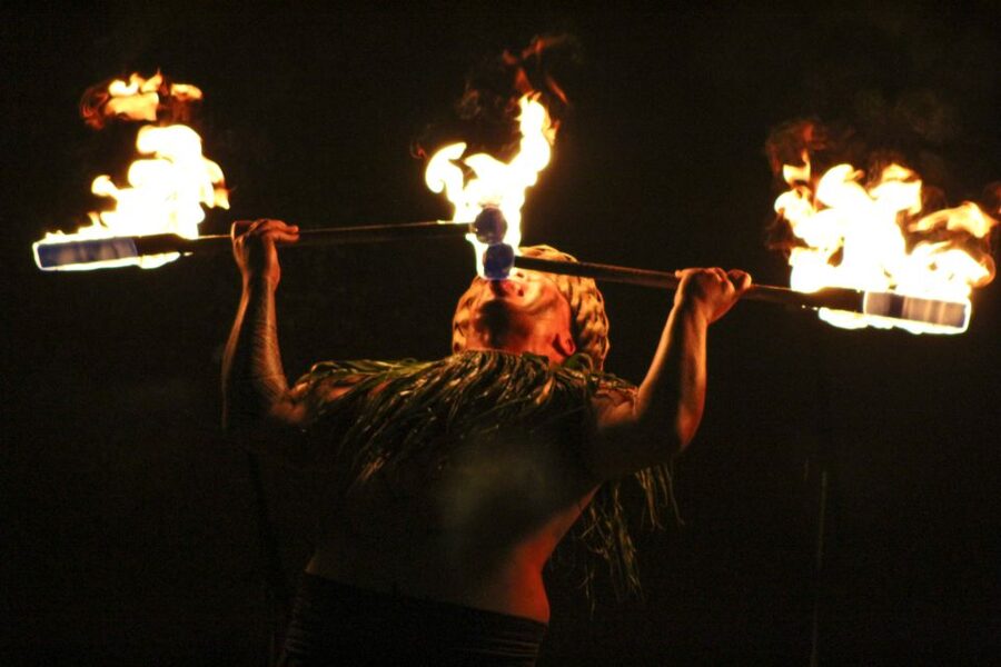 Oahu: Ka Moana Luau Dinner and Show at Aloha Tower - How the $135 price measures up