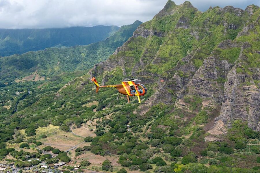 Oahu: Magnum P.I. Doors-Off Helicopter Tour - Sacred Falls, Kaʻawa Valley, and the North Shore