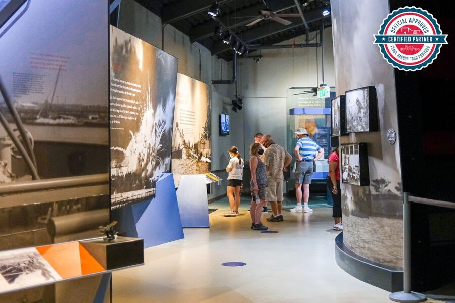 Oahu: Pearl Harbor, Arizona Memorial & Honolulu City Tour - Who will get the most from this tour