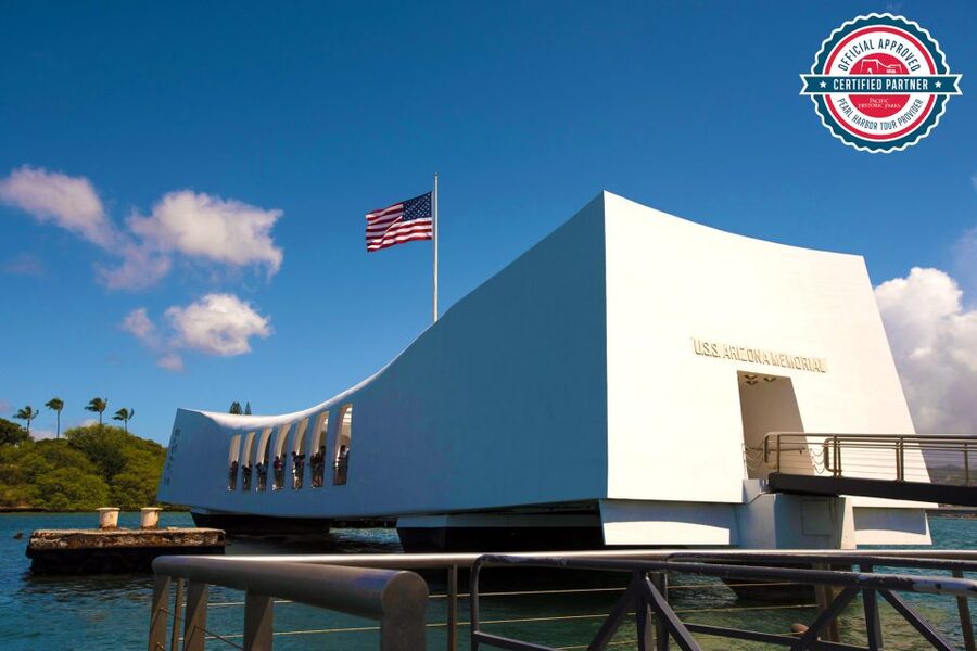 Oahu: Pearl Harbor, Arizona Memorial & Honolulu City Tour - Waikiki pickup keeps the morning simple
