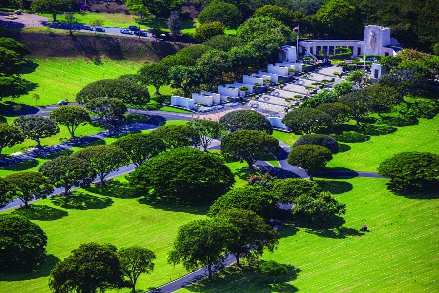 Oahu: Pearl Harbor, USS Arizona, and City Highlights Tour - Who should book this tour?