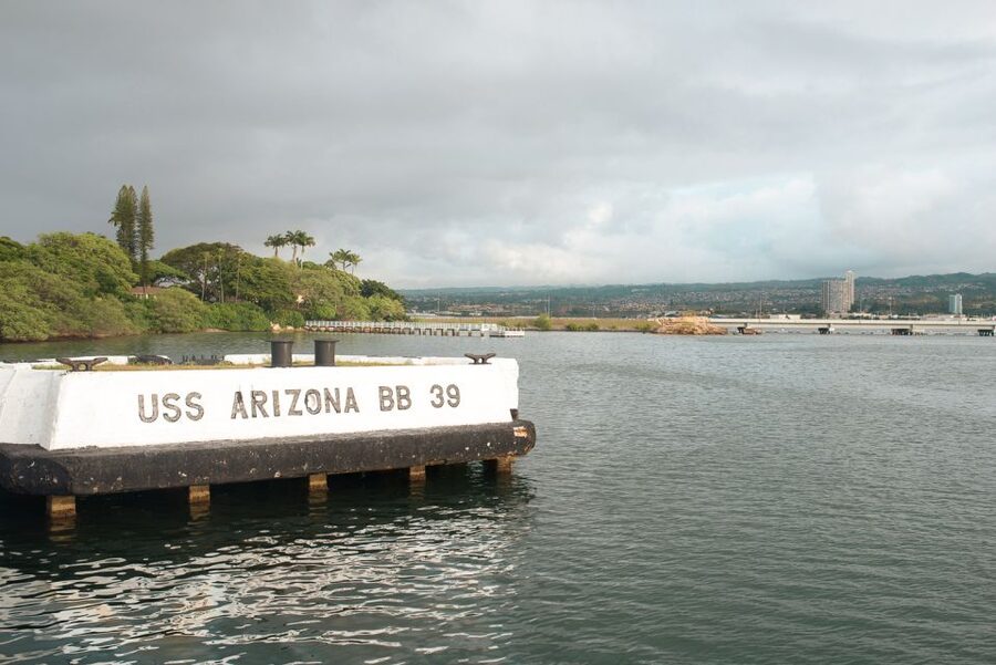 Oahu: Pearl Harbor, USS Arizona, and City Highlights Tour - Honolulu’s royal center after Pearl Harbor