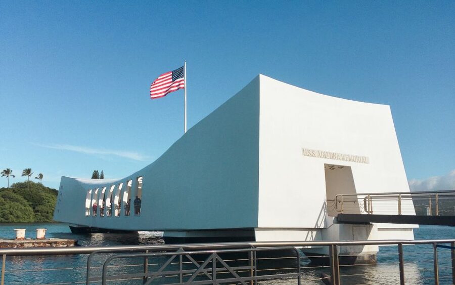 Oahu: Pearl Harbor, USS Arizona, and City Highlights Tour - What the bus ride is really like