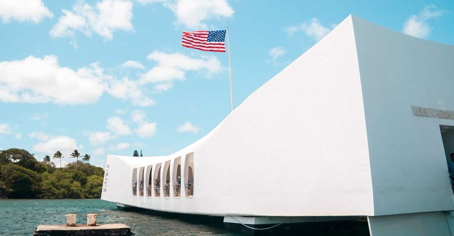 Oahu: Pearl Harbor, USS Arizona, and City Tour - What to bring, and what to leave behind