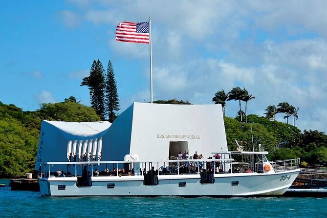 Oahu: Pearl Harbor USS Arizona Memorial - Punchbowl Crater and the cost of remembrance