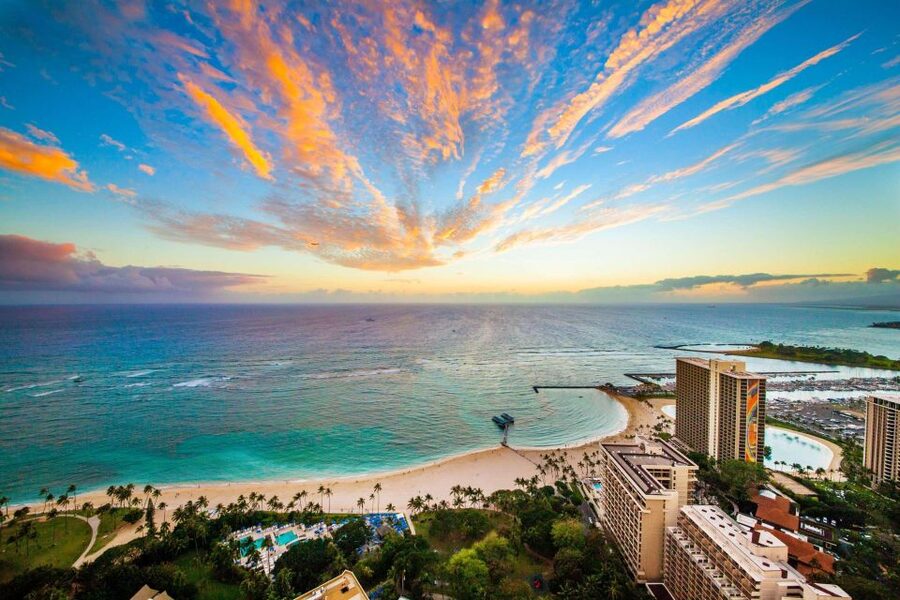 Oahu: Private Transfer to/from Honolulu Airport - Waikiki - A practical first ride from Honolulu Airport