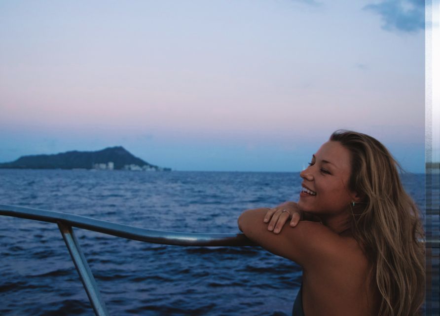 Oahu: Turtle Canyon Snorkeling Boat Tour - How the crew shapes the experience