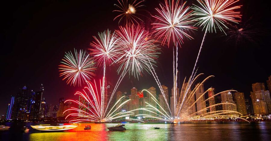 Oahu: Waikiki Fireworks Boat Cruise from Oahu - The underwater room: useful extra or main attraction?