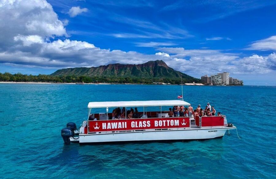 Oahu: Waikiki Glass Bottom Boat Sunset Cruise - Boarding at Ala Moana Boulevard