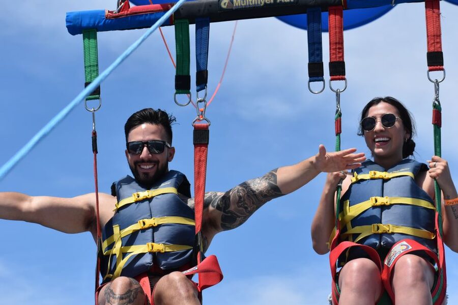 Oahu: Waikiki Parasailing - Weather, safety, and who should skip it