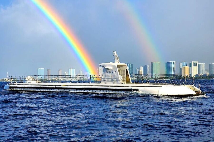 Oahu: Waikiki Submarine Tour - Returning to Waikiki after the underwater visit