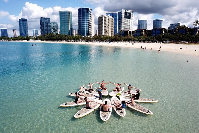 Paddleboard Yoga Class in Honolulu - A calm-water yoga class with a splash of comedy
