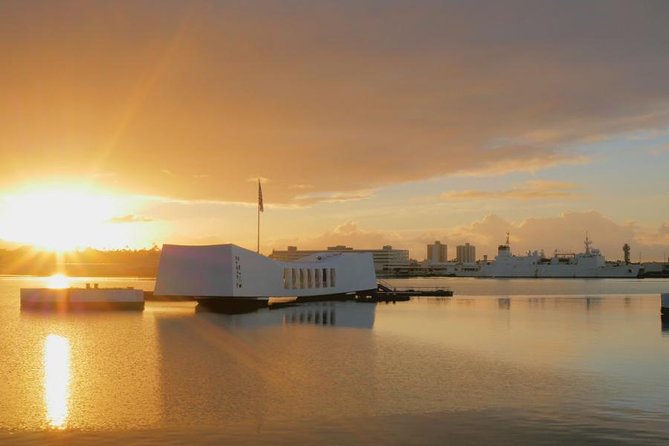 Pearl Harbor Arizona Memorial - Honolulu Tour - Submarine Access - Punchbowl Cemetery, a quiet finish