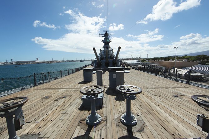 Pearl Harbor History Remembered Tour from Ko Olina - Walking aboard the USS Missouri