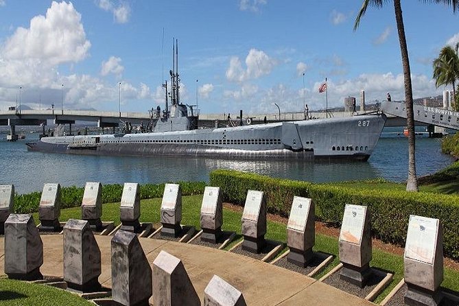 Pearl Harbor & Mini Circle Island Departing from Maui - The windward coast brings a sharp change of mood