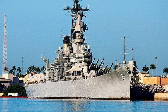 Pearl Harbor & Mini Circle Island Departing from Maui - Kahuku serves up lunch with a local roadside feel