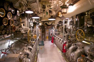 Pearl Harbor USS Arizona & Bowfin Submarine