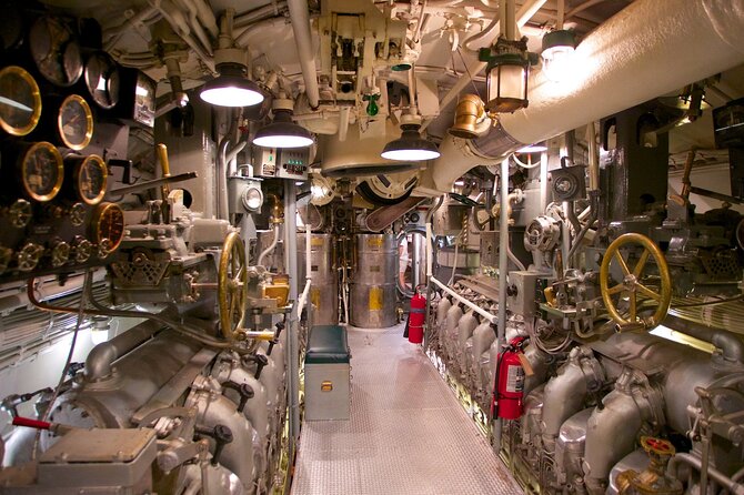 Pearl Harbor USS Arizona & Bowfin Submarine - The Pearl Harbor exhibits add the missing context