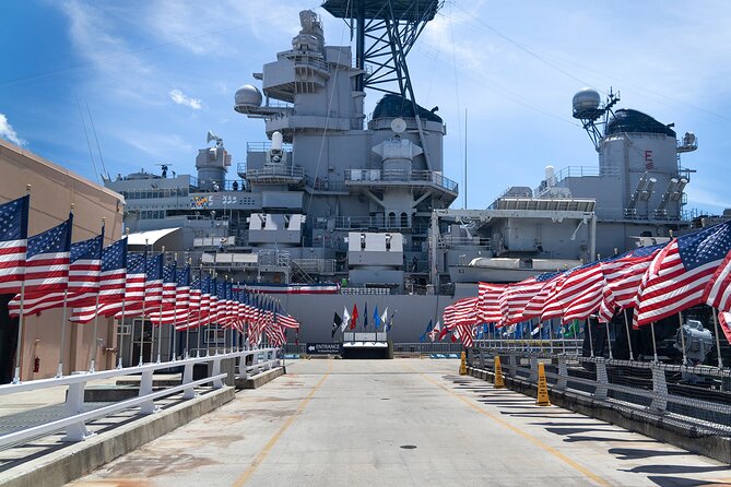 Pearl Harbor, USS Arizona Memorial & Honolulu City Tour - The Honolulu city tour