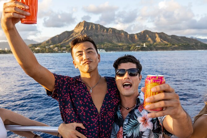 Premier Waikiki Sunset Party Cruise with Live DJ and Full Bar - What the boat feels like in real conditions